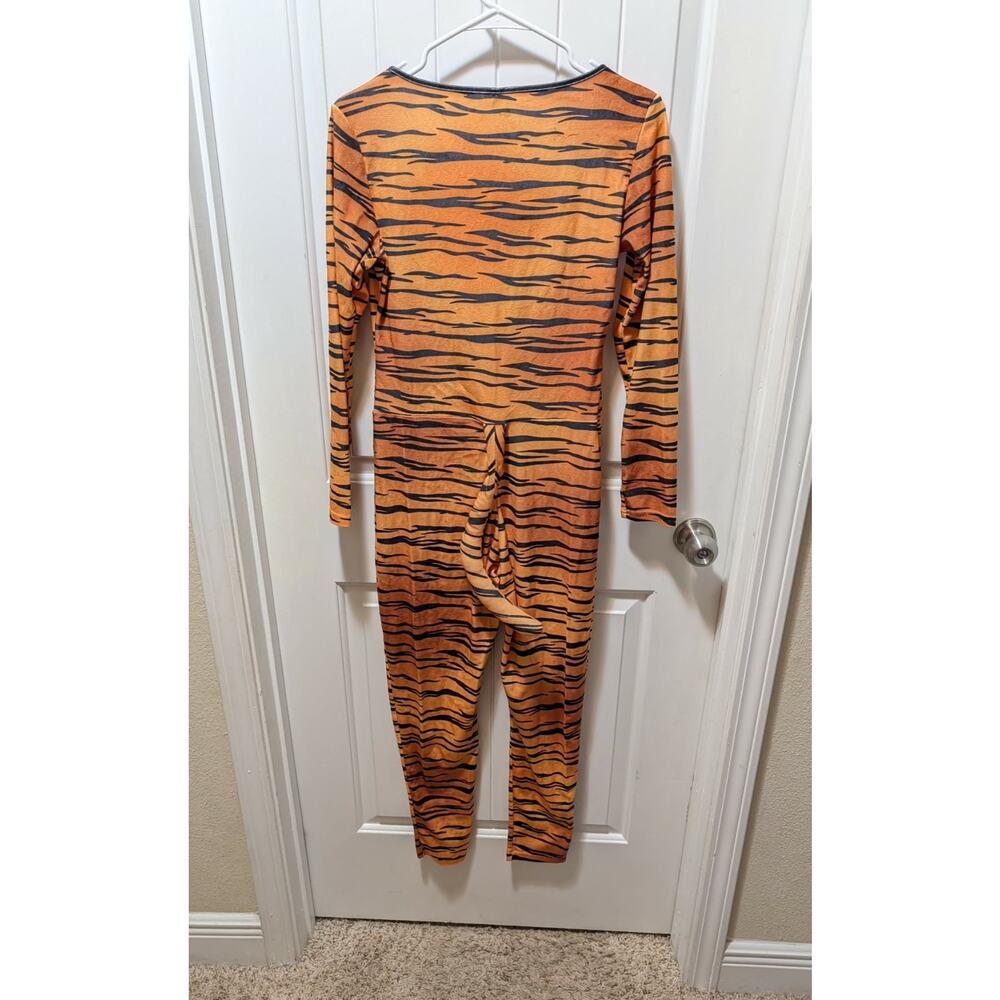 Spirit Sexy Adult Tiger Cosplay Catsuit Halloween Costume Size M Jumpsuit - Picture 3 of 7